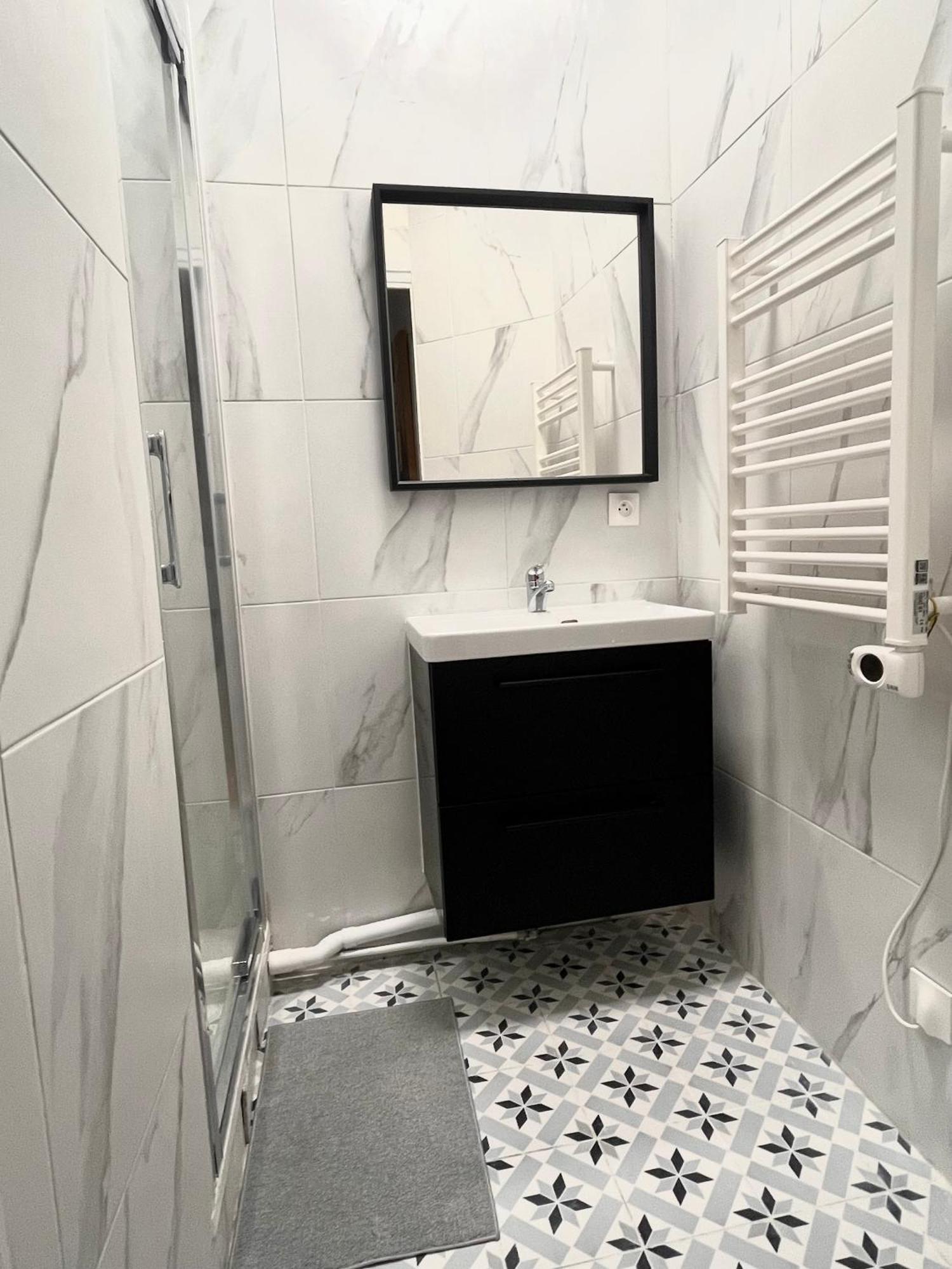 #2 Charmante Maison A 4 Min Metro 9 Bagnolet Exterior photo